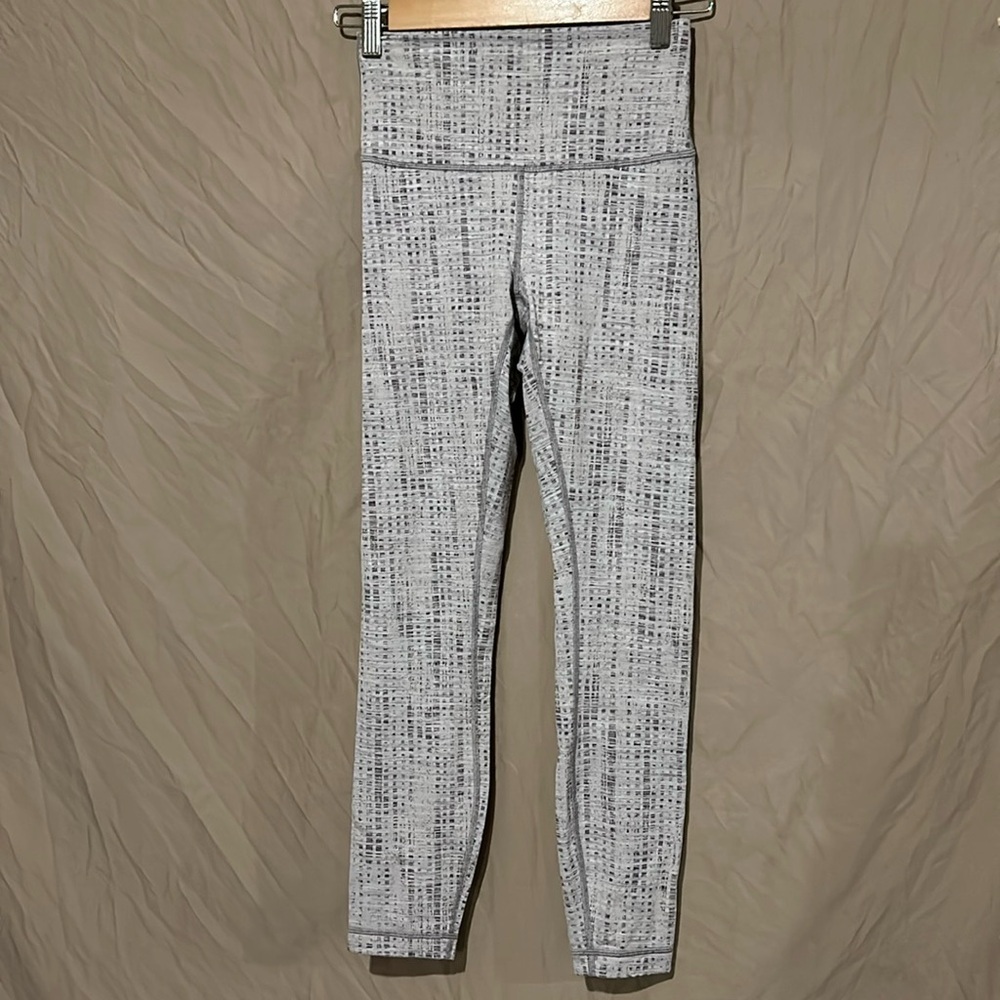 Lululemon Under High-Rise Tight 25” Luxtreme Leggings